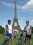Manfred und Andreas am Eiffelturm